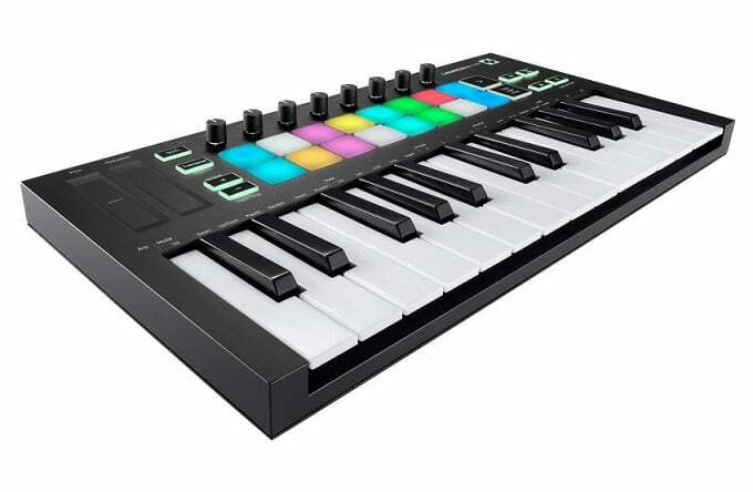 Novation Launchkey 25 MKIII Mini 25-key Keyboard Controller